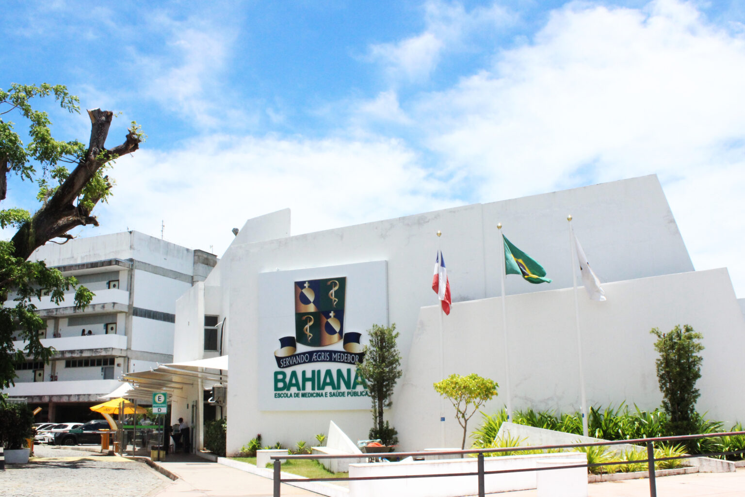 EBMSP – ESCOLA BAHIANA DE MEDICINA E SAÚDE PÚBLICA – AMHB